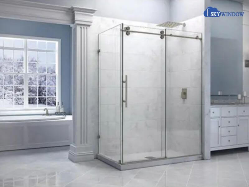 Phòng tắm kính có cửa lùa phù hợp với nhà tắm như thế nào
